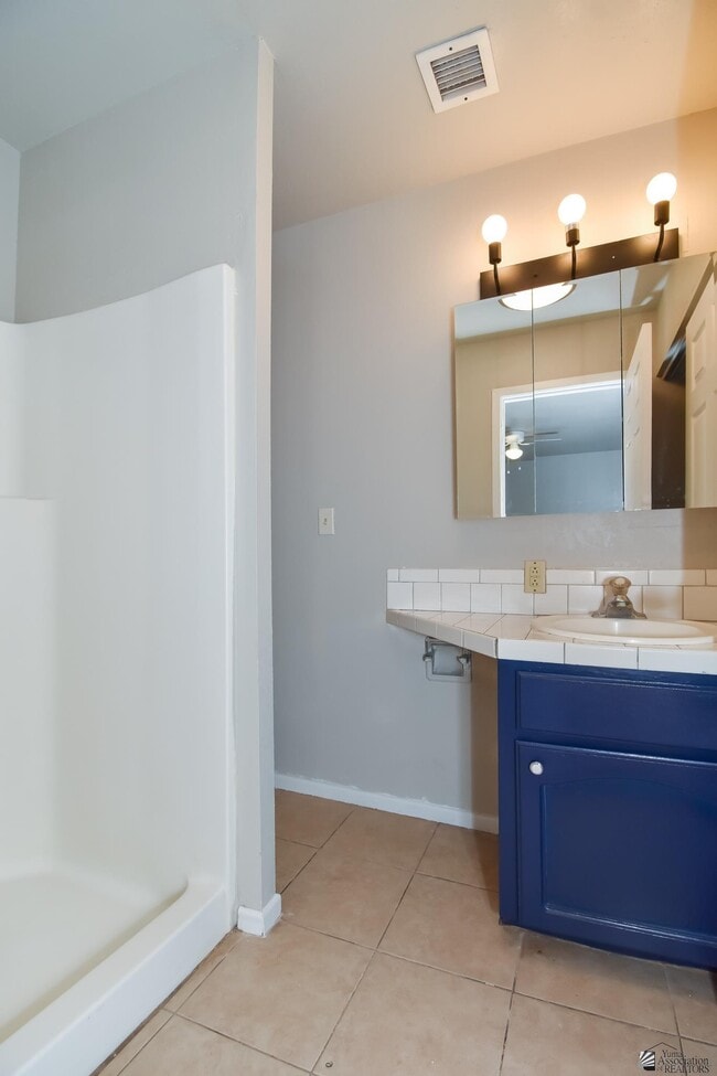 Building Photo - 1101 S Avenue C