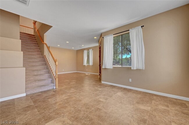 Building Photo - 7332 Jelson Falls St