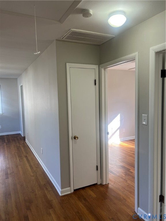 Building Photo - 2704 Norfolk St