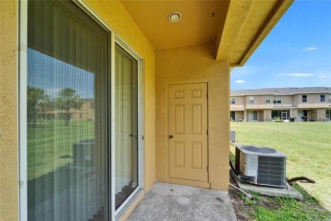 Building Photo - 8818 Red Beechwood Ct
