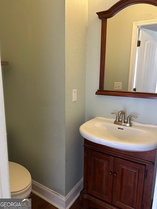 Building Photo - 173 Boardtown Rd