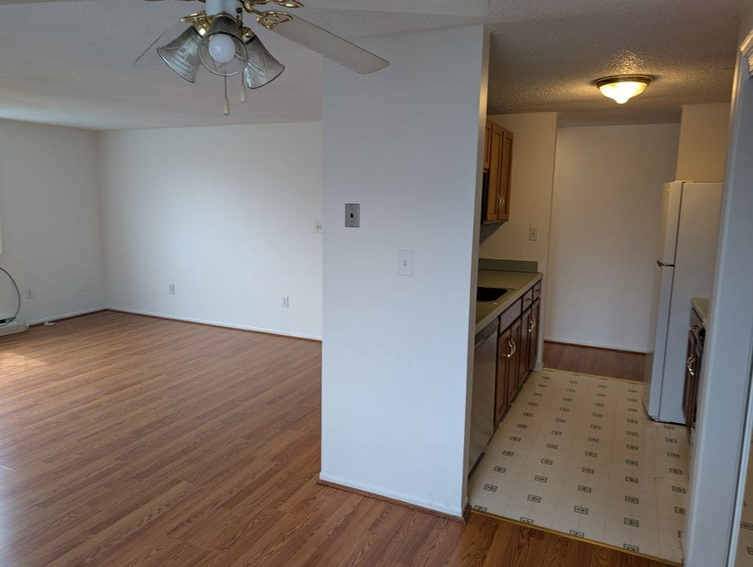 Building Photo - 6301 Robinson Rd