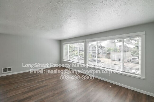 Building Photo - 205 6th Ave SE