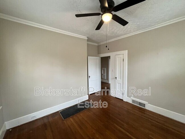 Building Photo - 1409 16th Ave