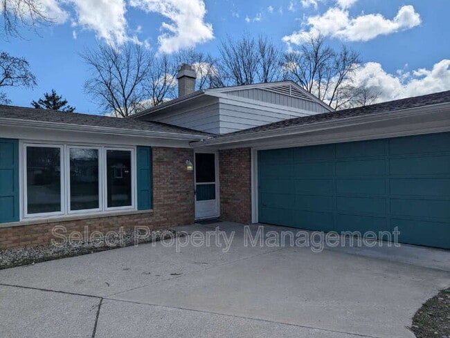 Building Photo - 3226 Arrowwood Dr