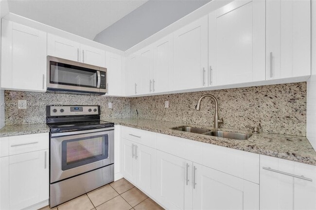 Building Photo - 14711 SW 61st Terrace