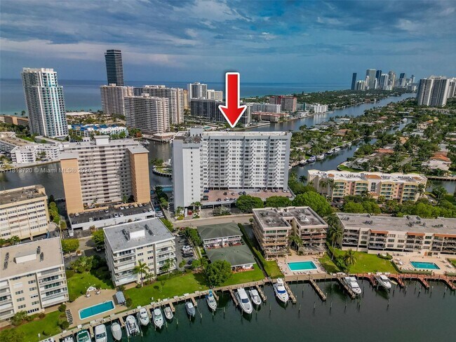 Building Photo - 137 Golden Isles Dr