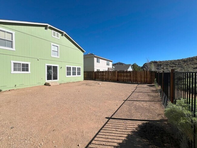 Building Photo - North Valley Four Bedroom Home