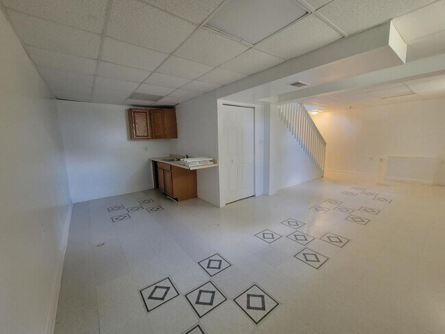 Building Photo - 101 Hemlock Ct