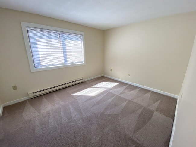 Building Photo - 29 Capron Rd