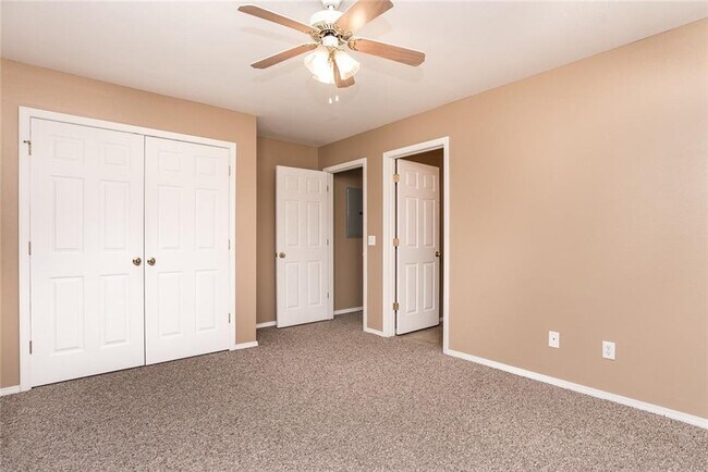 Building Photo - 1437 Sligo St