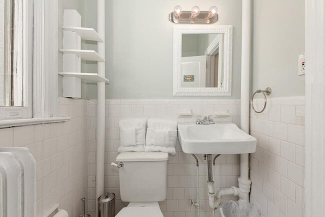 Building Photo - 1821 19th St NW