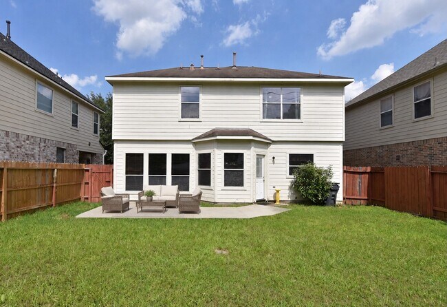 Building Photo - 29631 Turnbury Village Dr
