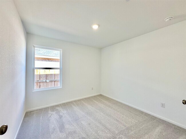 Building Photo - 9019 Rose Pelican Ln