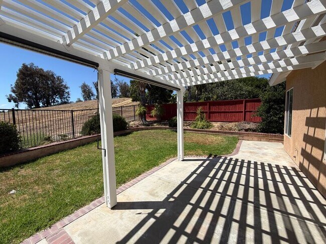 Building Photo - 41019 Promenade Chardonnay Hls