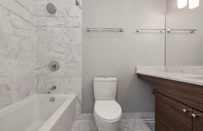 Building Photo - 401 E Ontario St