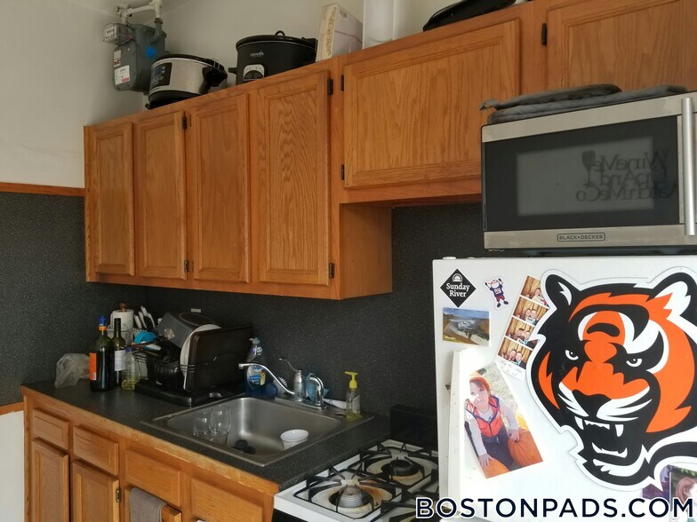 Building Photo - 1820 Commonwealth Ave