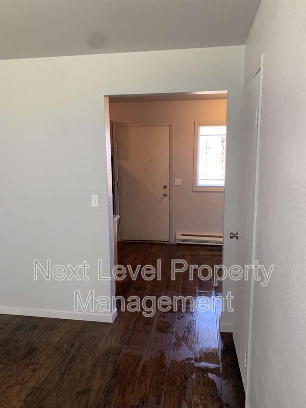 Building Photo - 178 Rosewood Dr