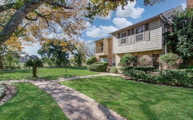 Building Photo - 9495 Fondren Rd