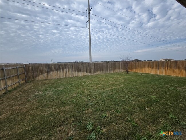 Building Photo - 1420 Parkwood