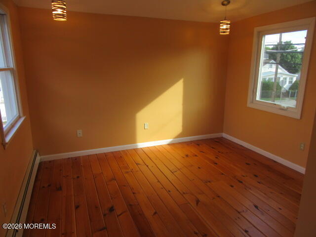 Building Photo - 126 Maple Ave