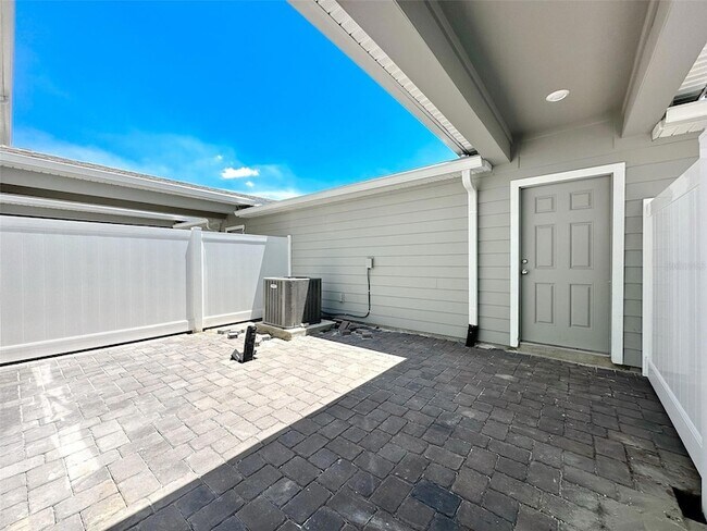 Building Photo - 14298 Sapelo Beach Dr