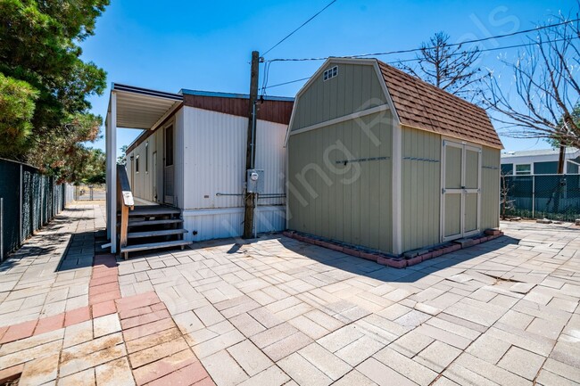 Building Photo - MOVE IN SPECIAL, $475 OFF FIRST MONTH