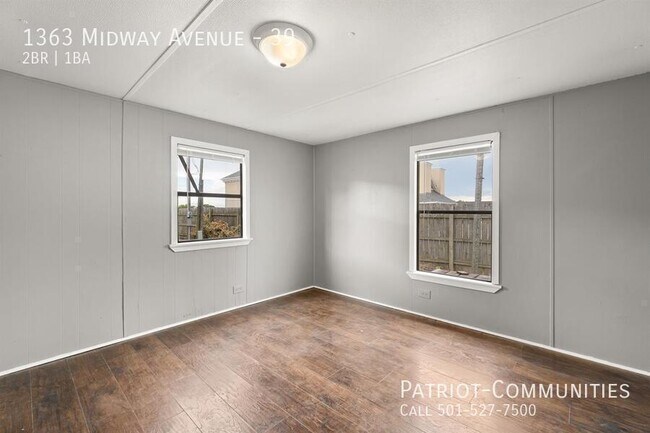 Building Photo - 1363 Midway Ave