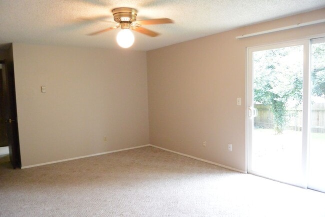 Building Photo - 1307 NW 119th St