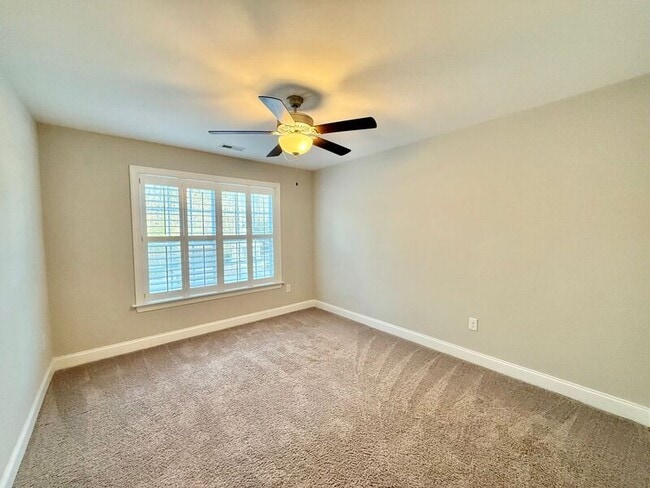 Building Photo - 1019 Monmouth Loop