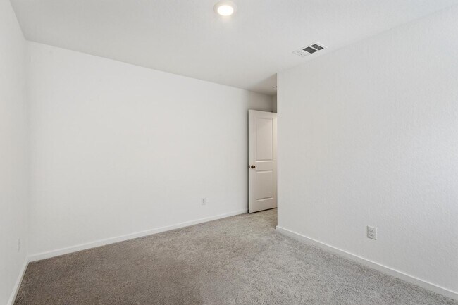 Building Photo - 9754 Janefield Ml
