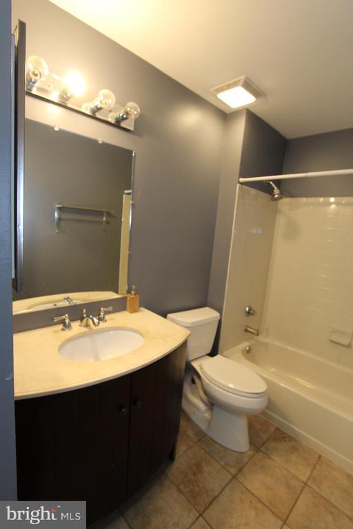 Building Photo - 1112 Aspen Dr