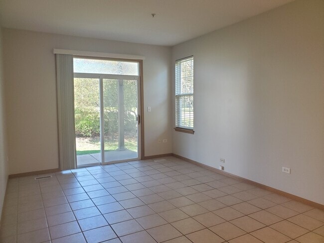 Building Photo - 1236 Brookdale Dr