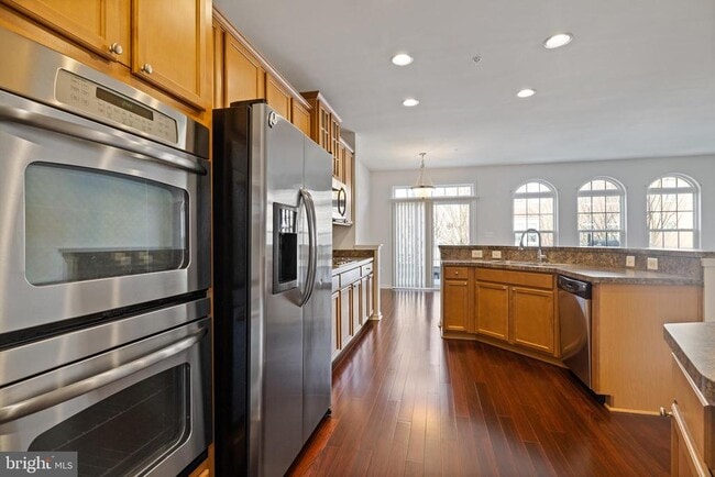 Building Photo - 942 Hall Station Dr