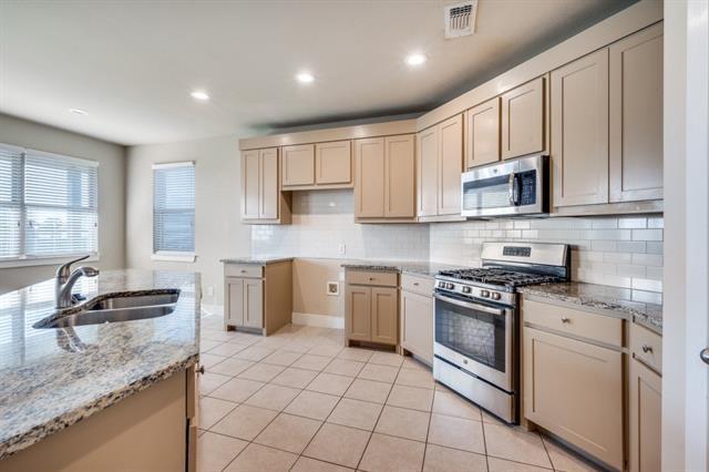 Building Photo - 41 Kramer Ln