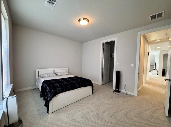 Building Photo - 2213 Nightjar Song Dr