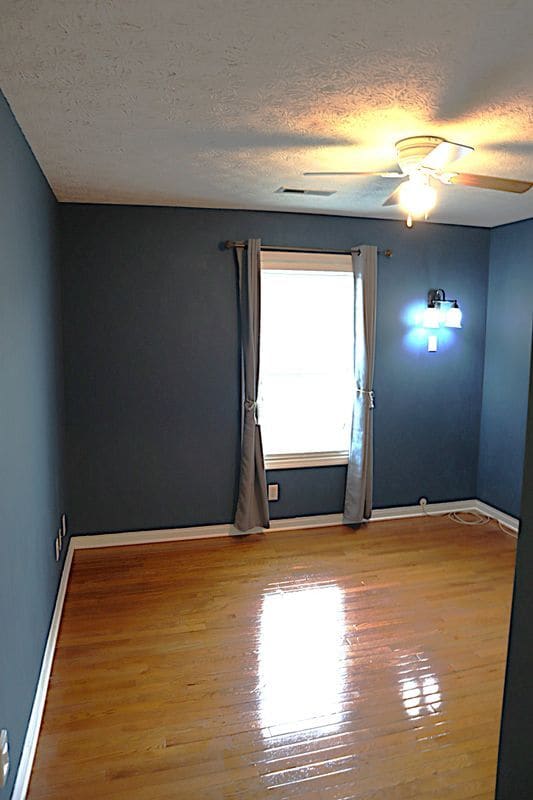 Building Photo - 3900 Bronson Ln