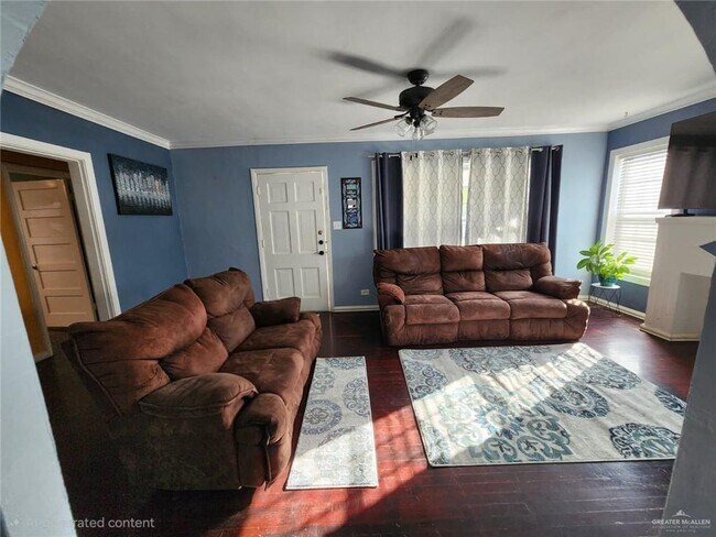 Building Photo - 22 Laurel Ave