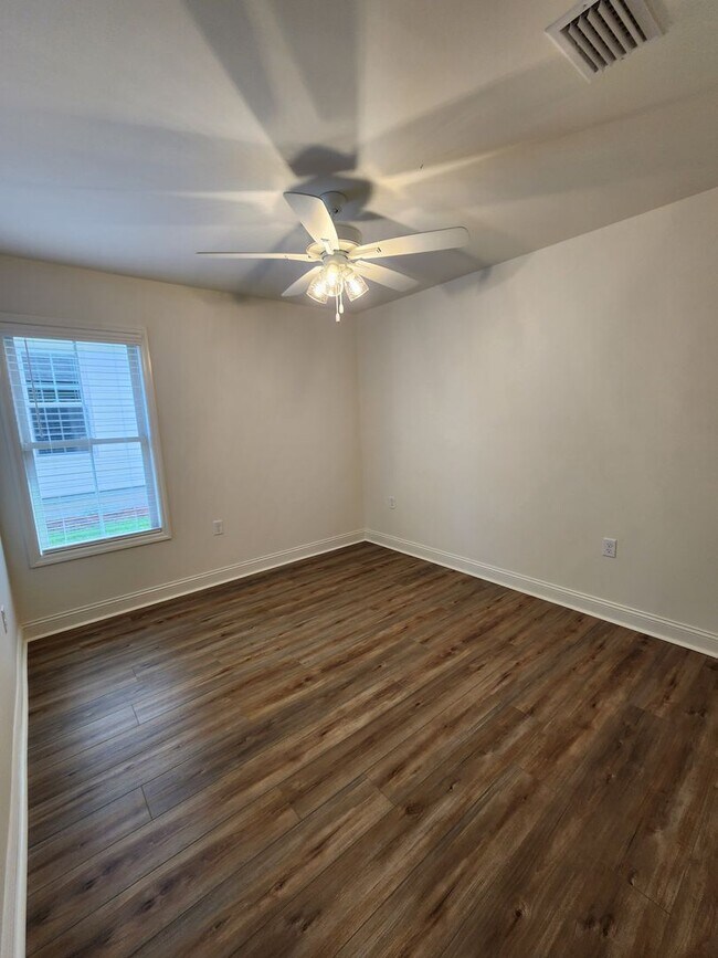 Building Photo - 4045 Colbie Way