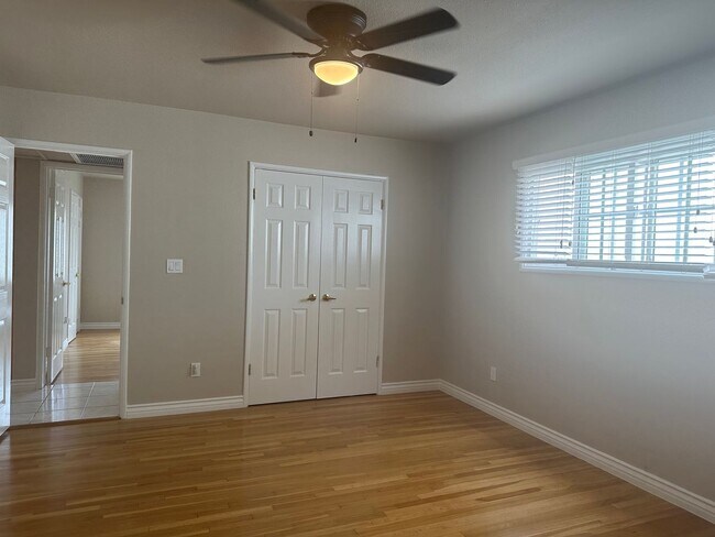 Building Photo - Newly Remodeled | 4 Bedrooms (2 Masters) |...