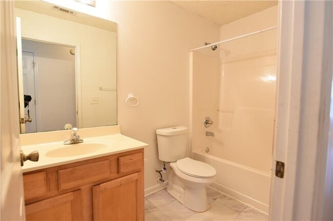 Building Photo - 3347 Baymount Way