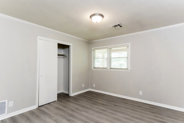 Building Photo - 1291 Huie St
