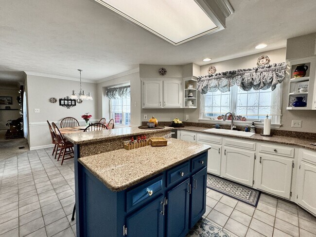 Building Photo - Be Home For The Holidays! Fabulous 4-Bedroom Home w/2-Car Attached Garage! Pet Friendly - Screene...