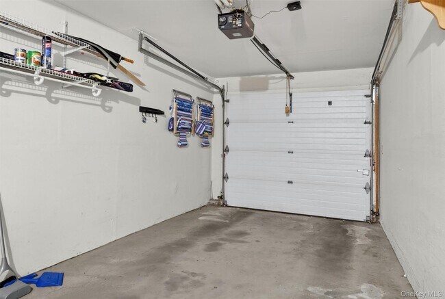 Building Photo - 1208 Whispering Hills Dr