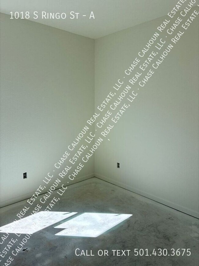 Building Photo - 1018 S Ringo St