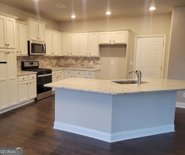Building Photo - 1177 Kingston Hill Dr