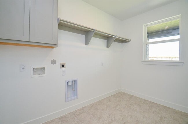 Building Photo - 21722 Kenthurst Ct