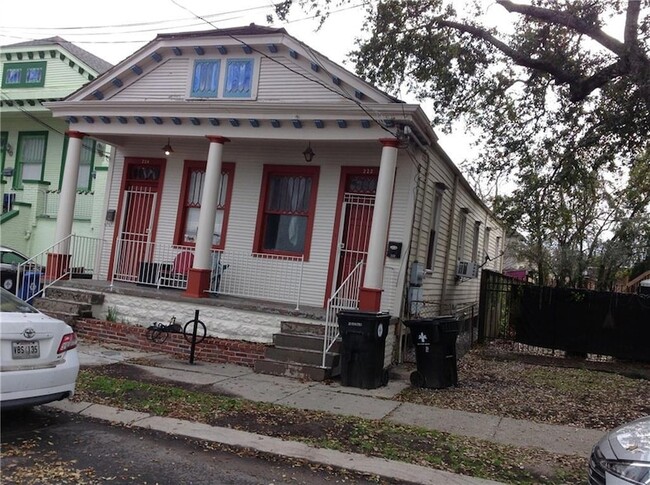 Building Photo - 222 N Olympia St