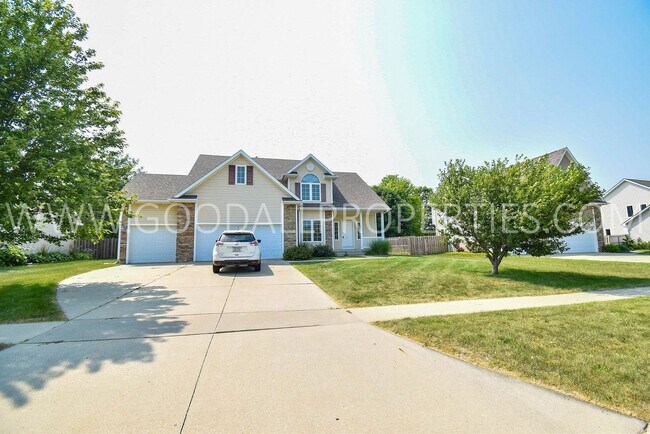 Building Photo - Spacious 4-Bedroom Johnston Home with 3-Car Garage