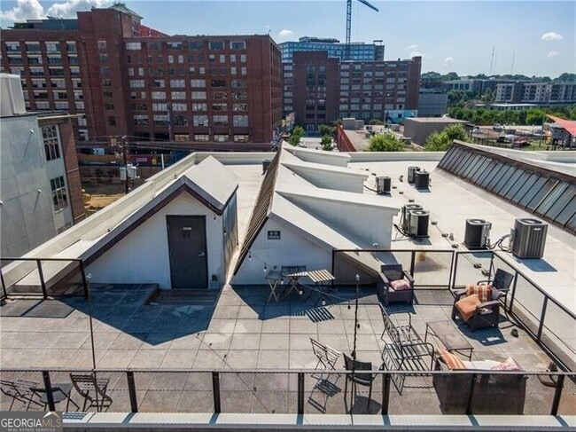 Building Photo - 650 Glen Iris Dr NE